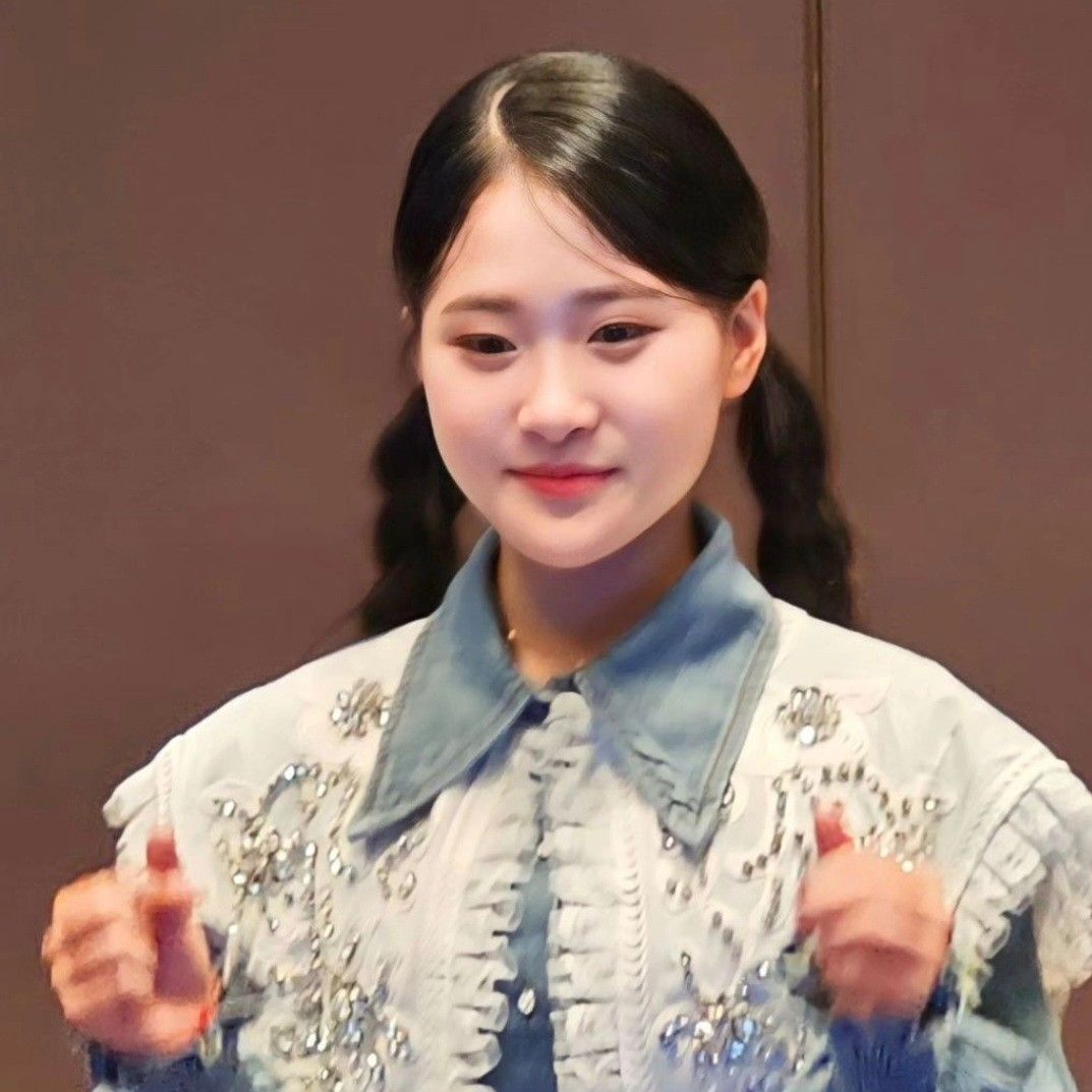 김다현