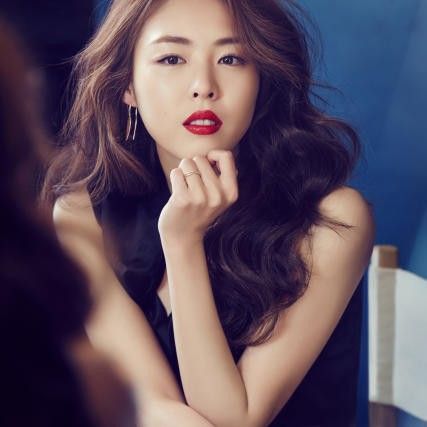 Representative photo of Lee Yeonhee showing their charm