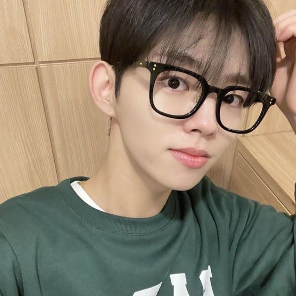 Popular profile image of Jang Songho selected by vote