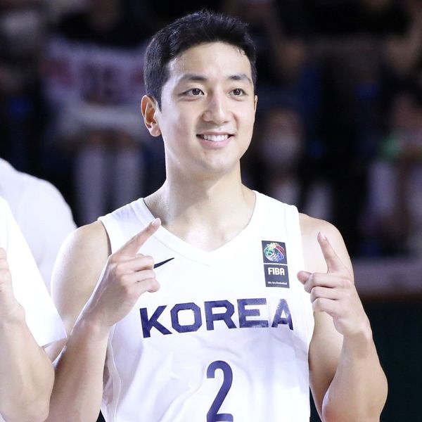 Popular profile photo of Heo Hoon loved by fans