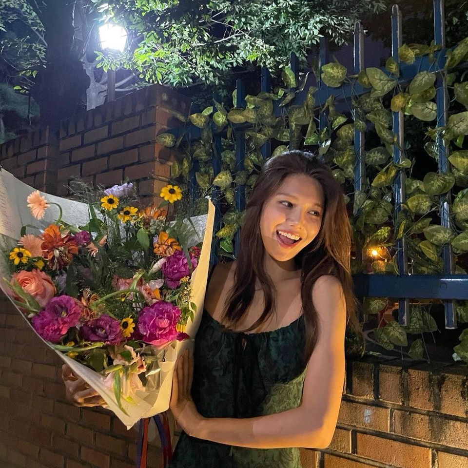 A moment captured by a fan of Sooyoung