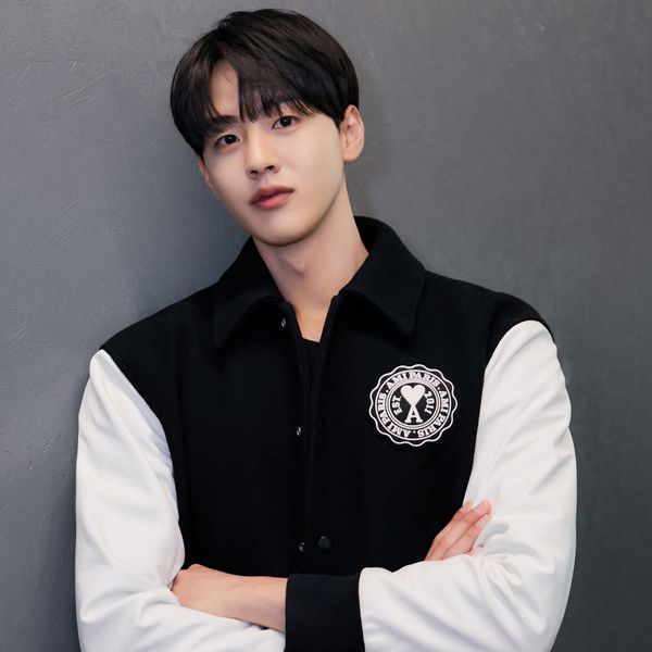 Top moment of Kim Hyunjin selected by the fandom