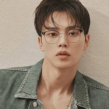 Latest photo of Song Kang