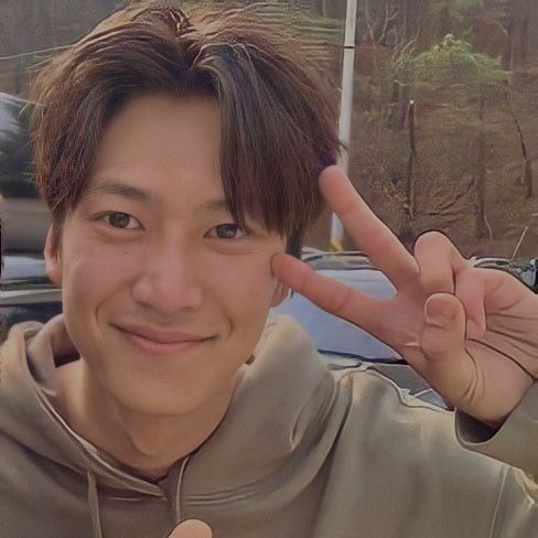 Recent activity shot of Na Inwoo