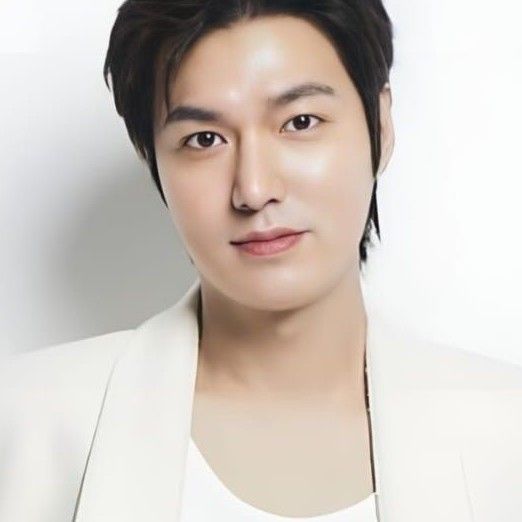 Recent activity shot of Lee Minho