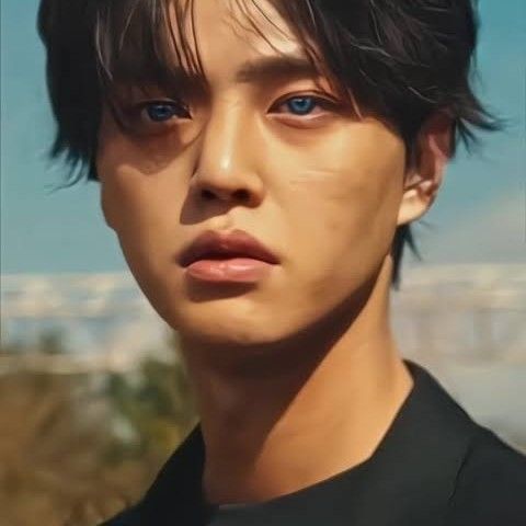 Recent activity shot of Song Kang