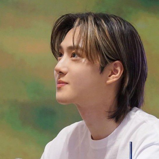Latest photo of Suho