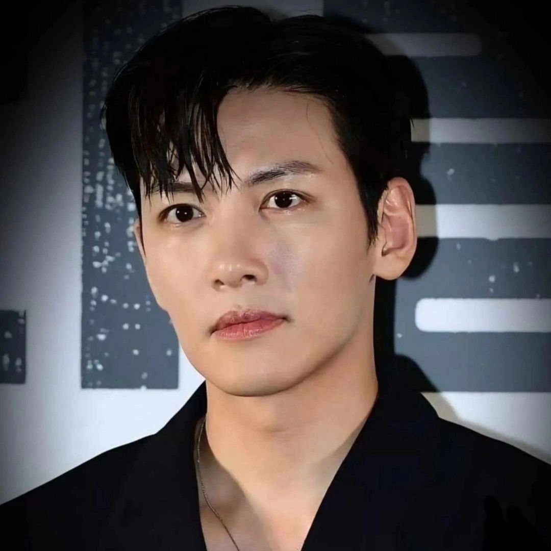 Foto terbaru dari Ji Changwook
