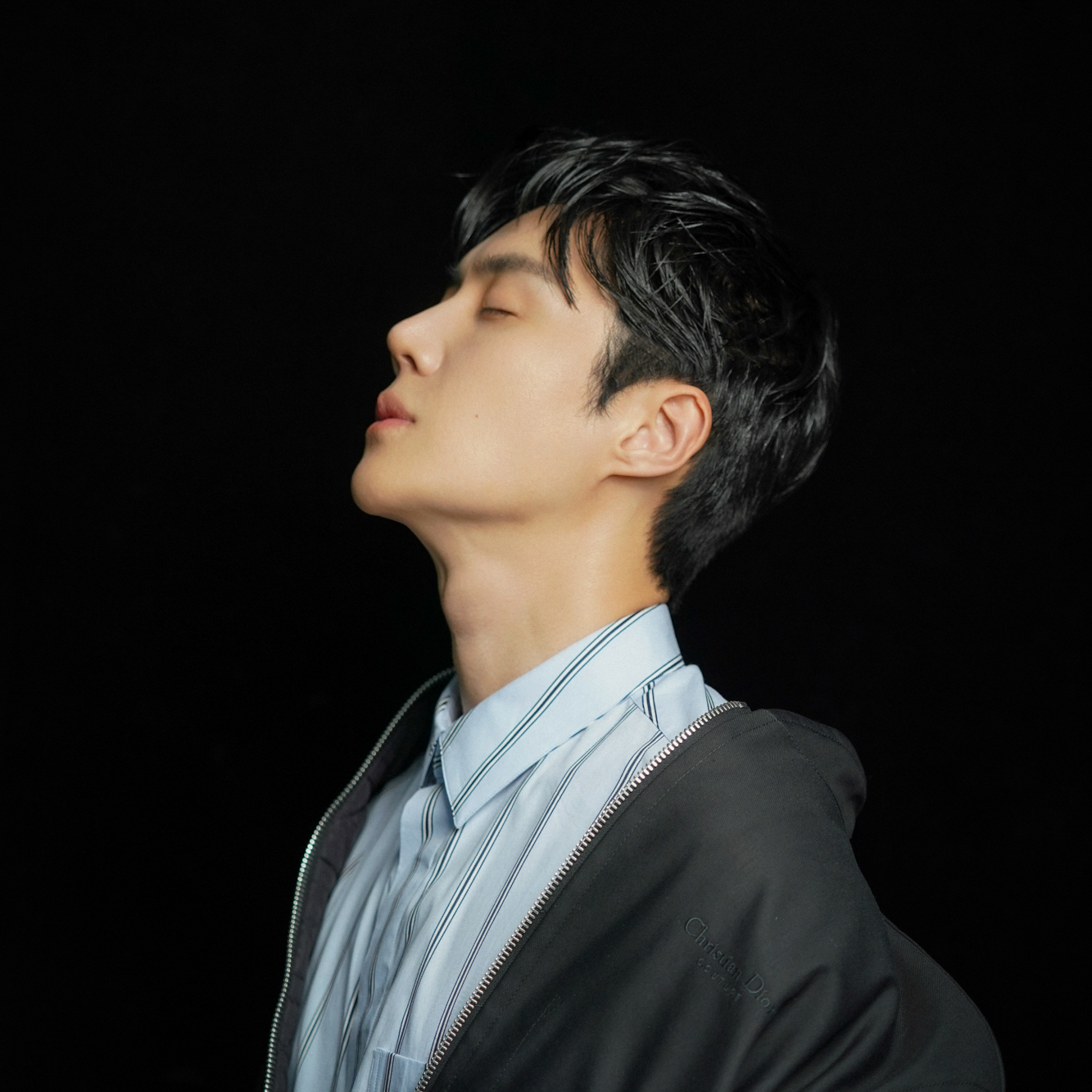 Behind-the-scenes cut of Kim Seonho