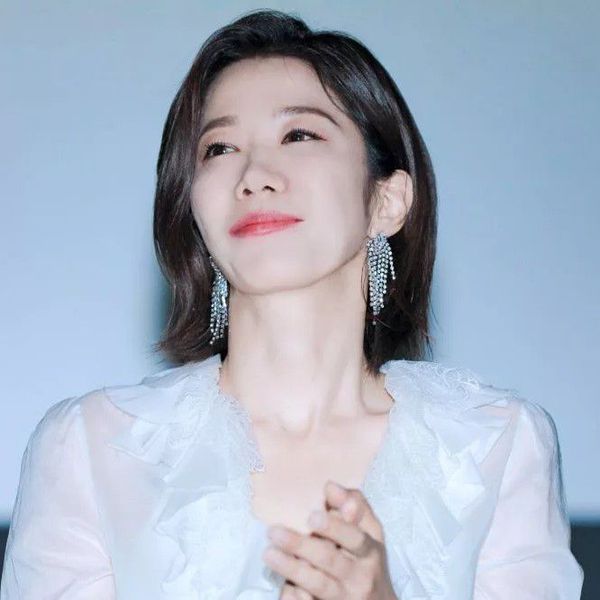 今天在Choeaedol Celeb中最閃耀的全慧珍代表照片