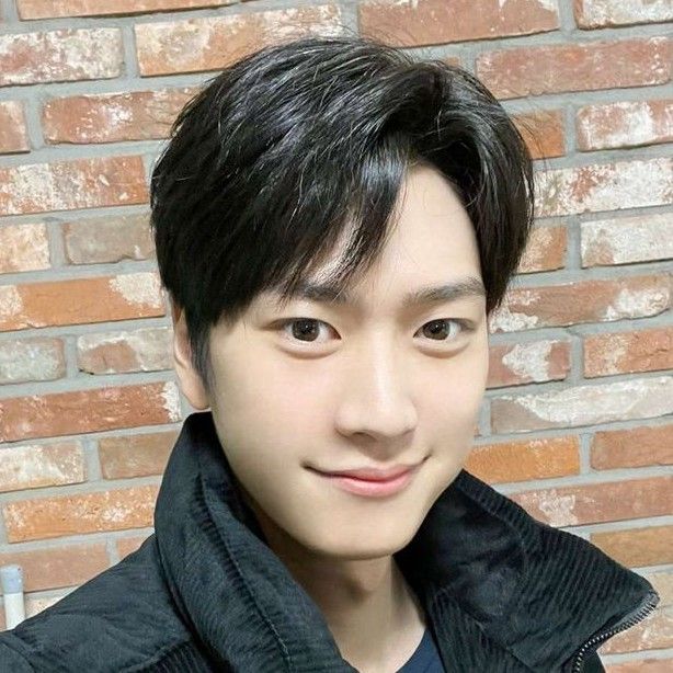 Behind-the-scenes cut of Na Inwoo