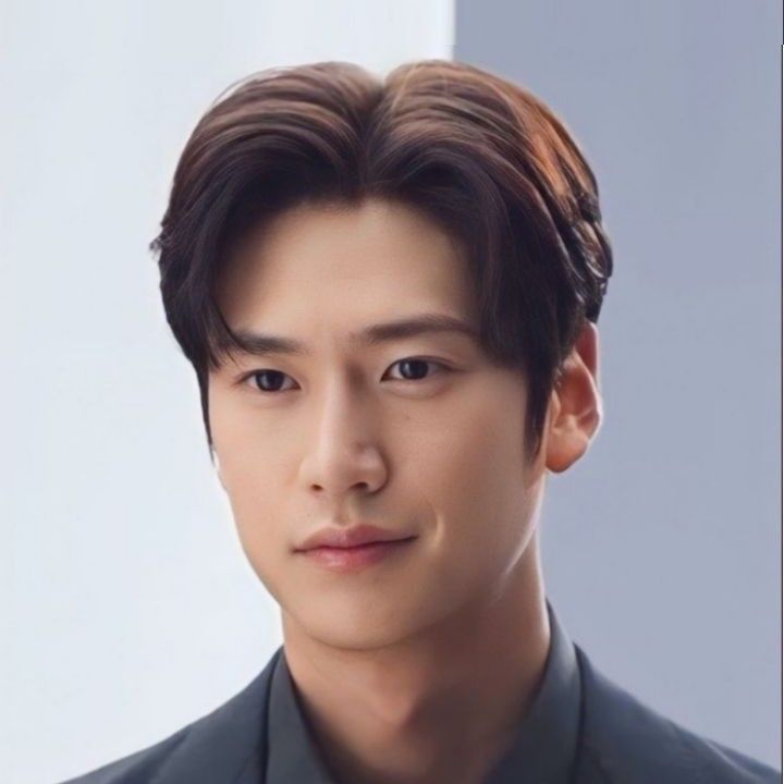 Recent activity shot of Na Inwoo
