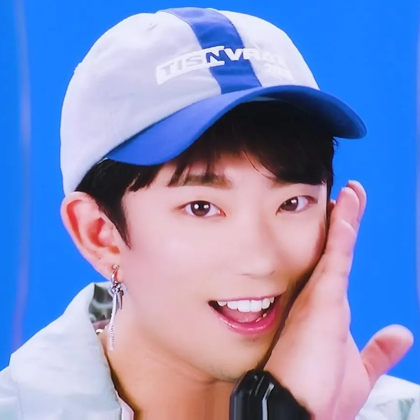 Popular profile image of Lee Changho selected by vote