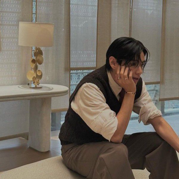 Behind-the-scenes cut of Kim Taehyung (V)