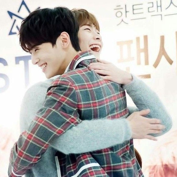 Recent activity shot of Cha Eunwoo