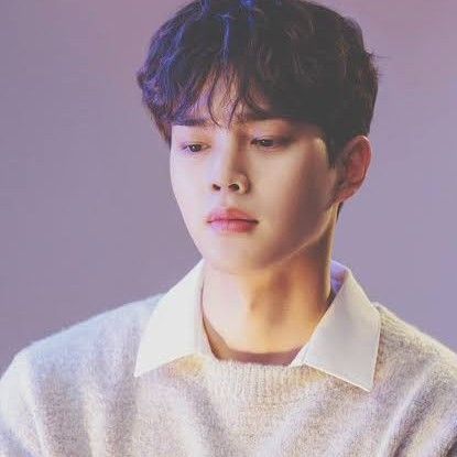 Latest photo of Song Kang