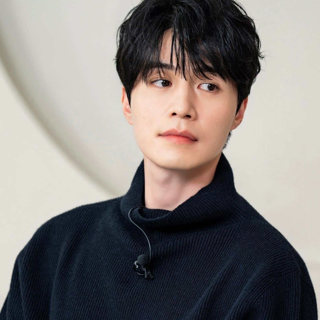 A moment captured by a fan of Lee Dongwook