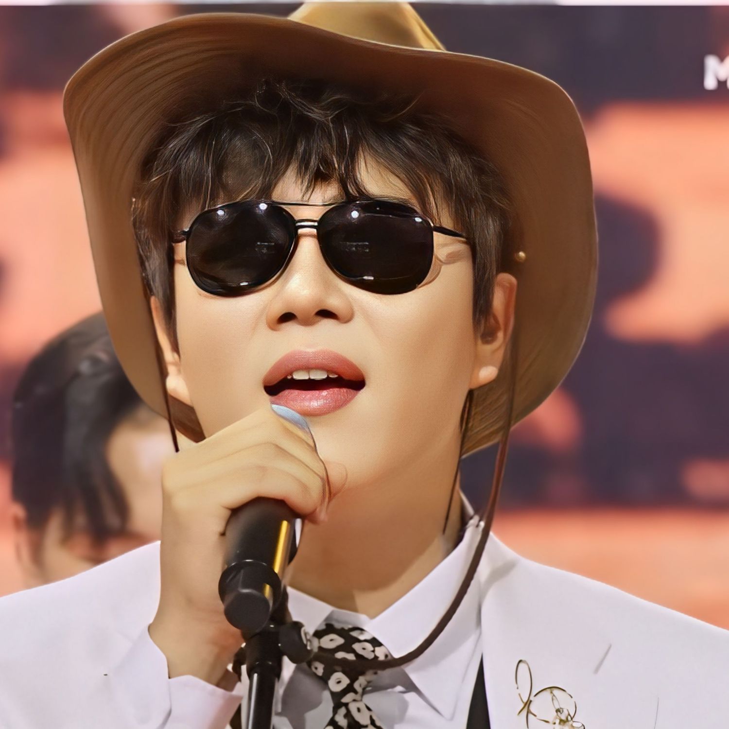 Behind-the-scenes cut of Jin Haesung