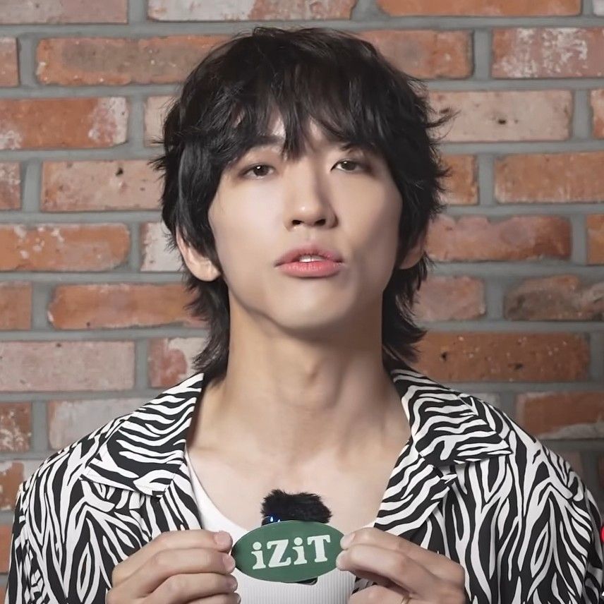 Recent activity shot of Lee Seungyoon