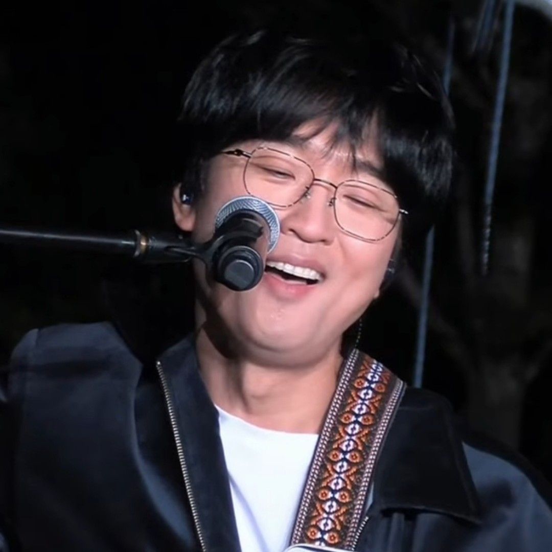 A moment captured by a fan of Bak Changgeun