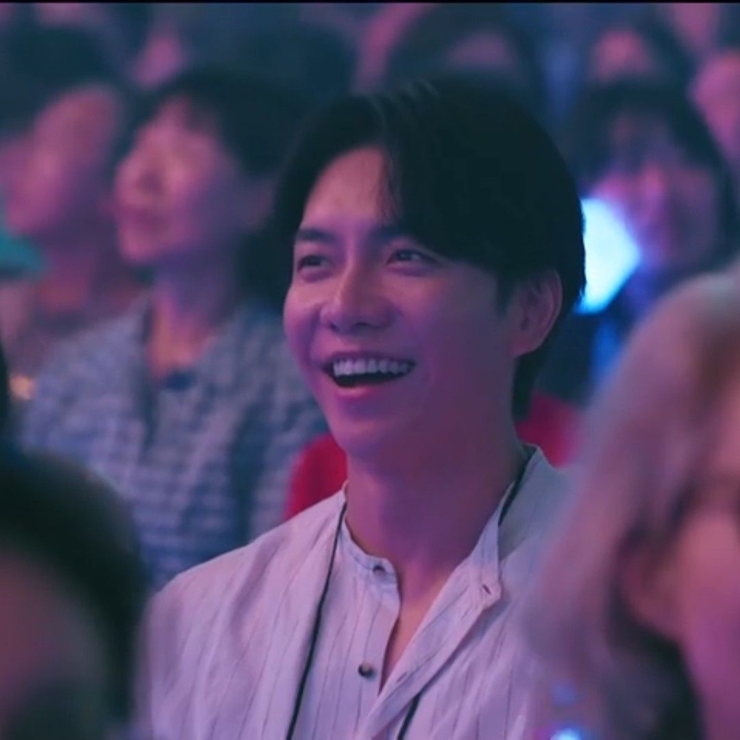 A moment captured by a fan of Lee Seunggi