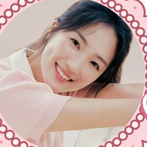 Foto kegiatan terbaru dari Kim Hyeyoon