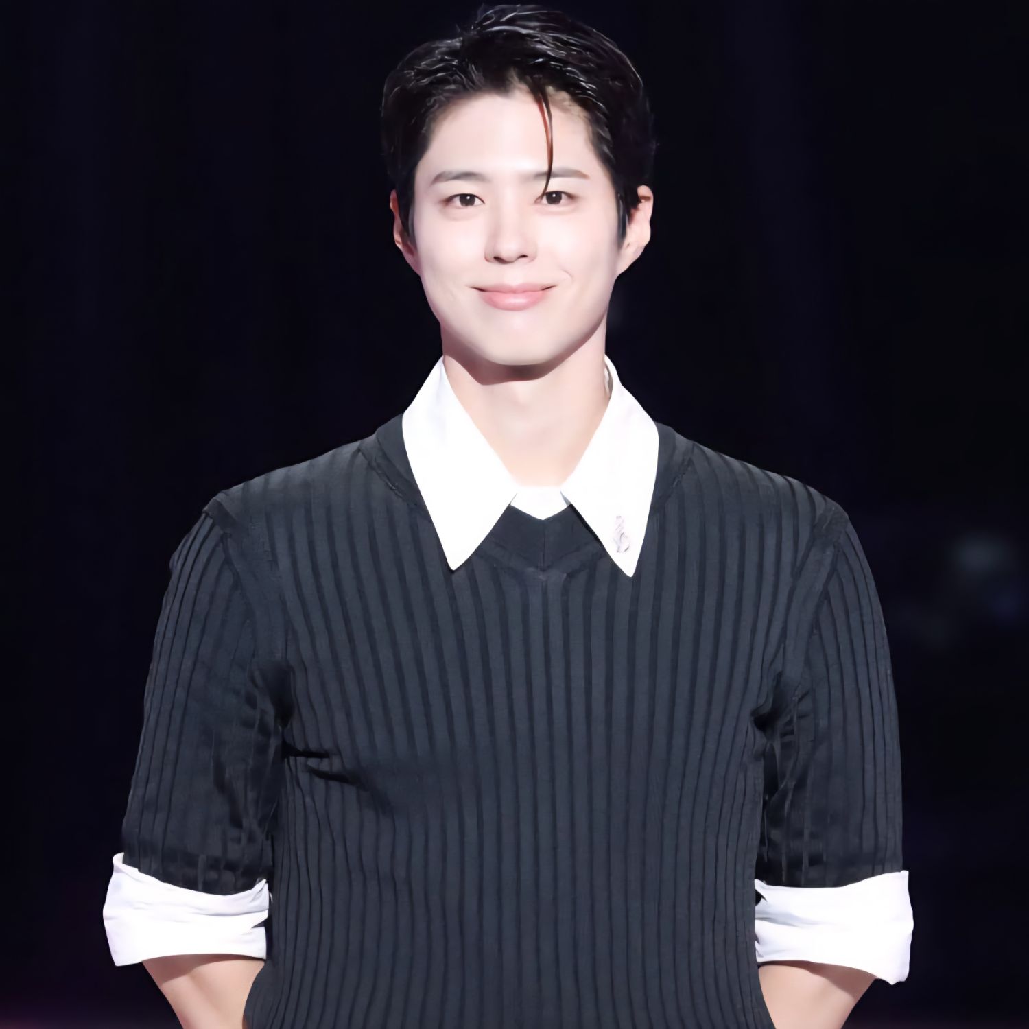 Recent activity shot of Park Bogum