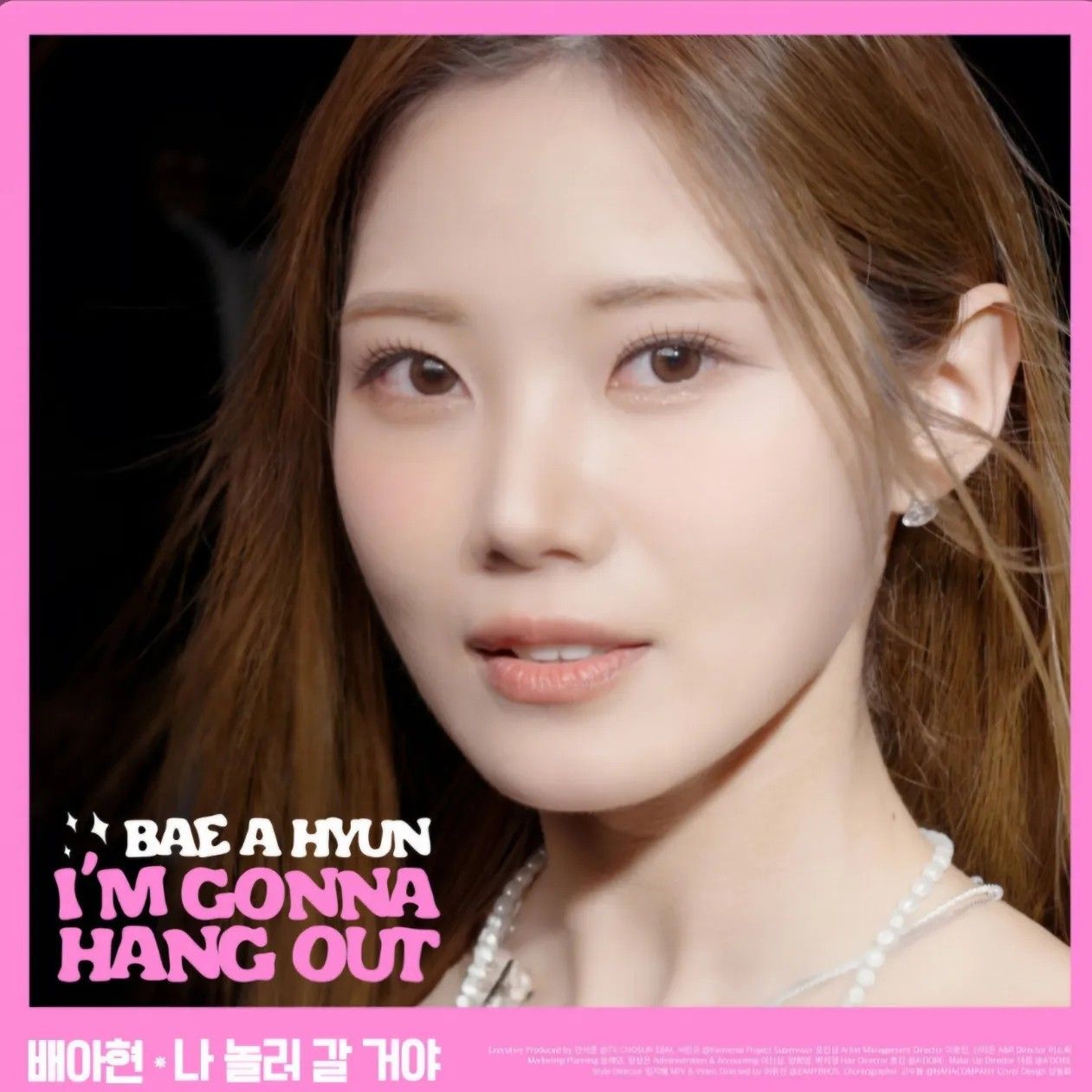 Behind-the-scenes cut of Bae Ahyeon
