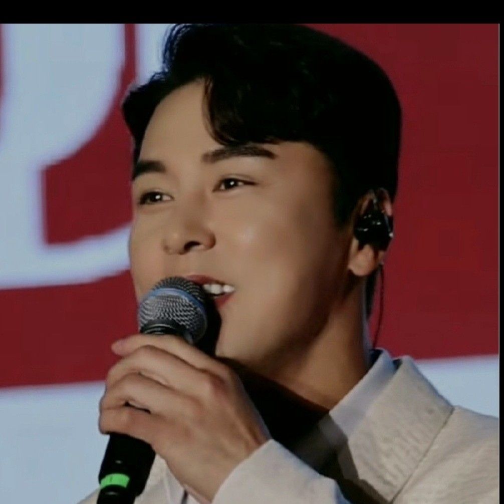 Recent activity shot of Jang Minho