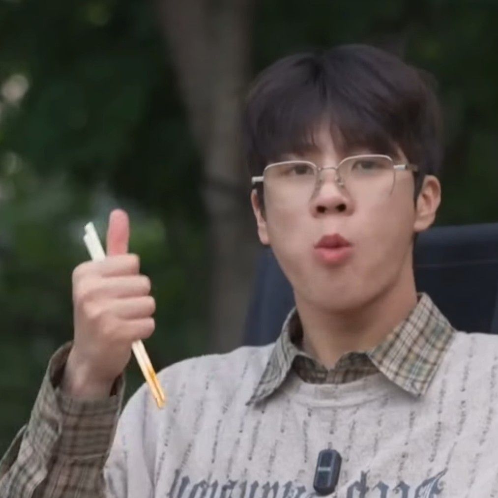 Recent activity shot of Jeong Dongwon