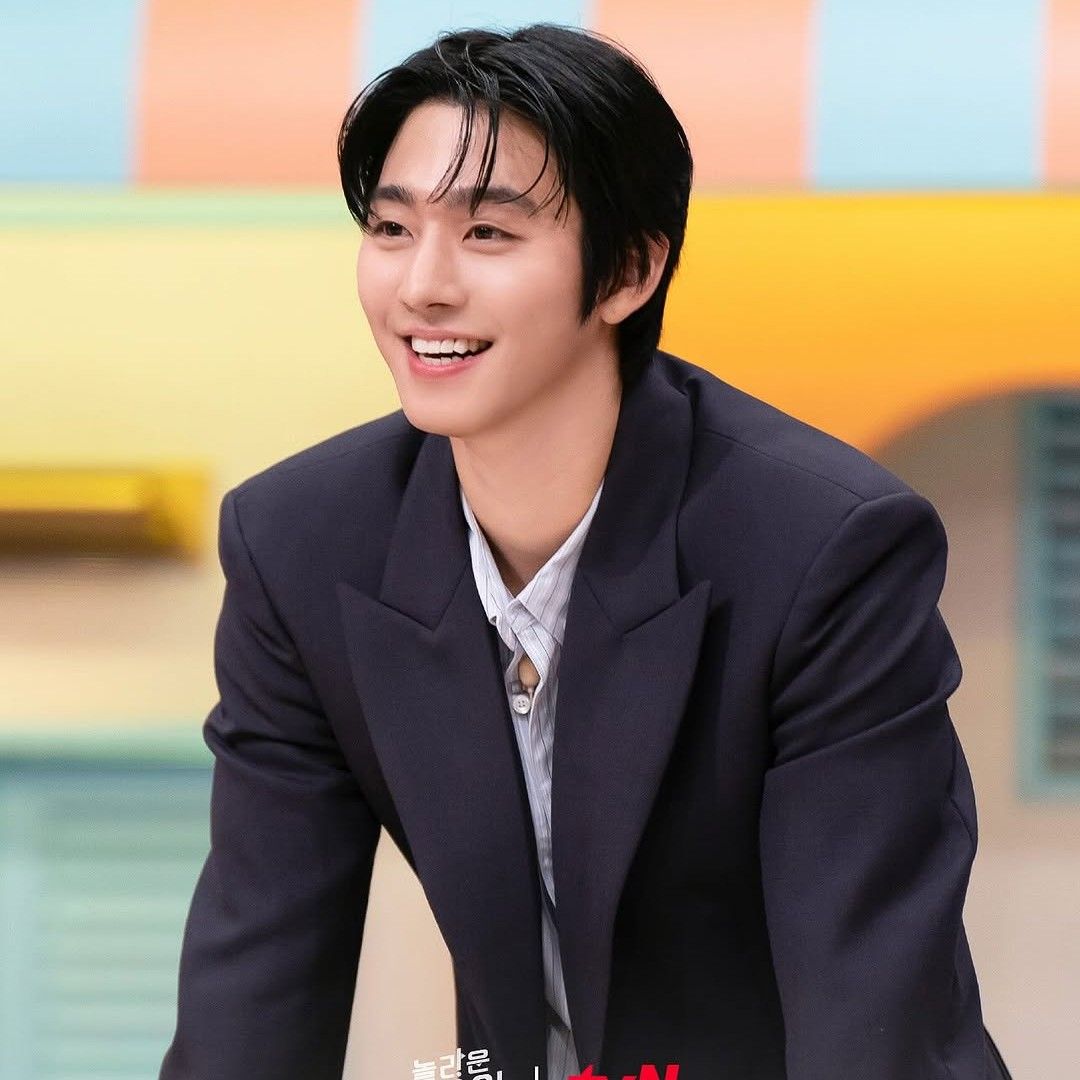 Latest photo of Ahn Hyoseop