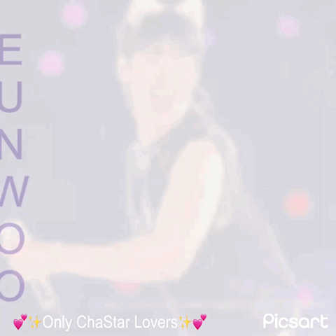 A moment captured by a fan of Cha Eunwoo