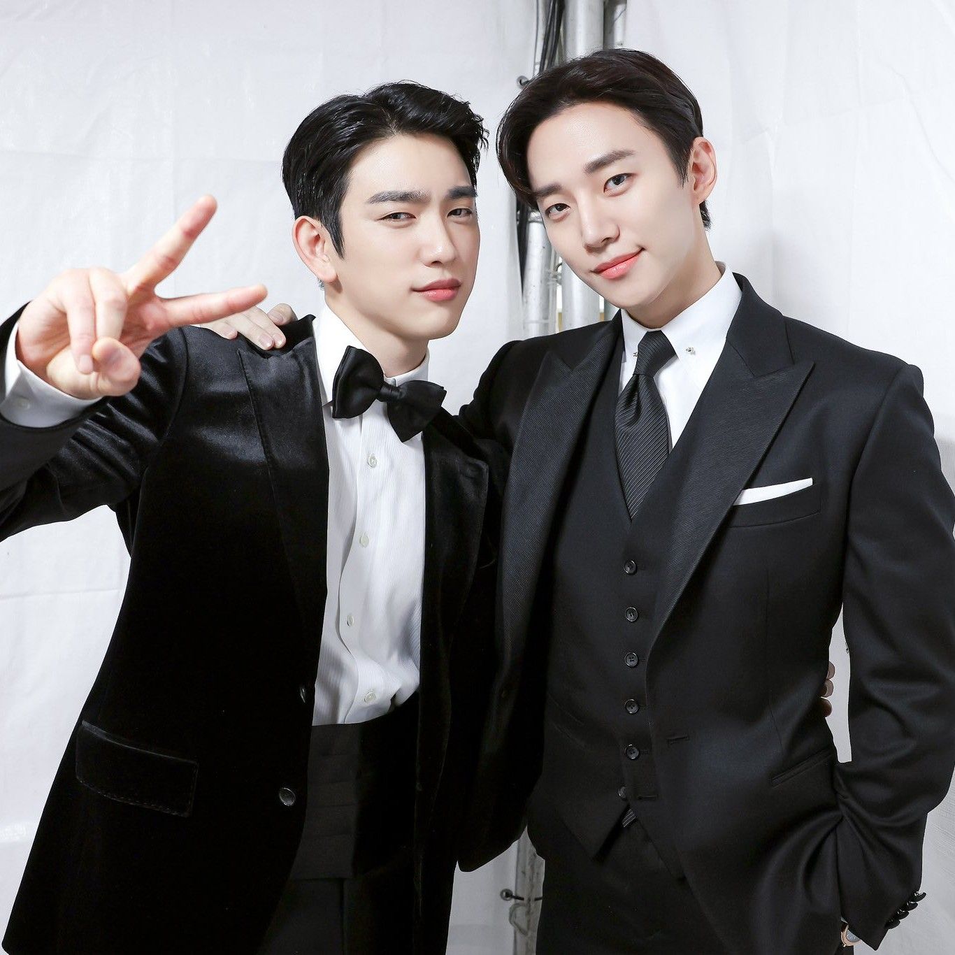 A moment captured by a fan of Park Jinyoung