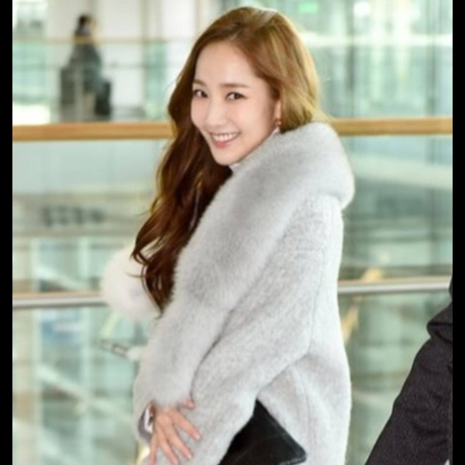 A moment captured by a fan of Park Minyoung