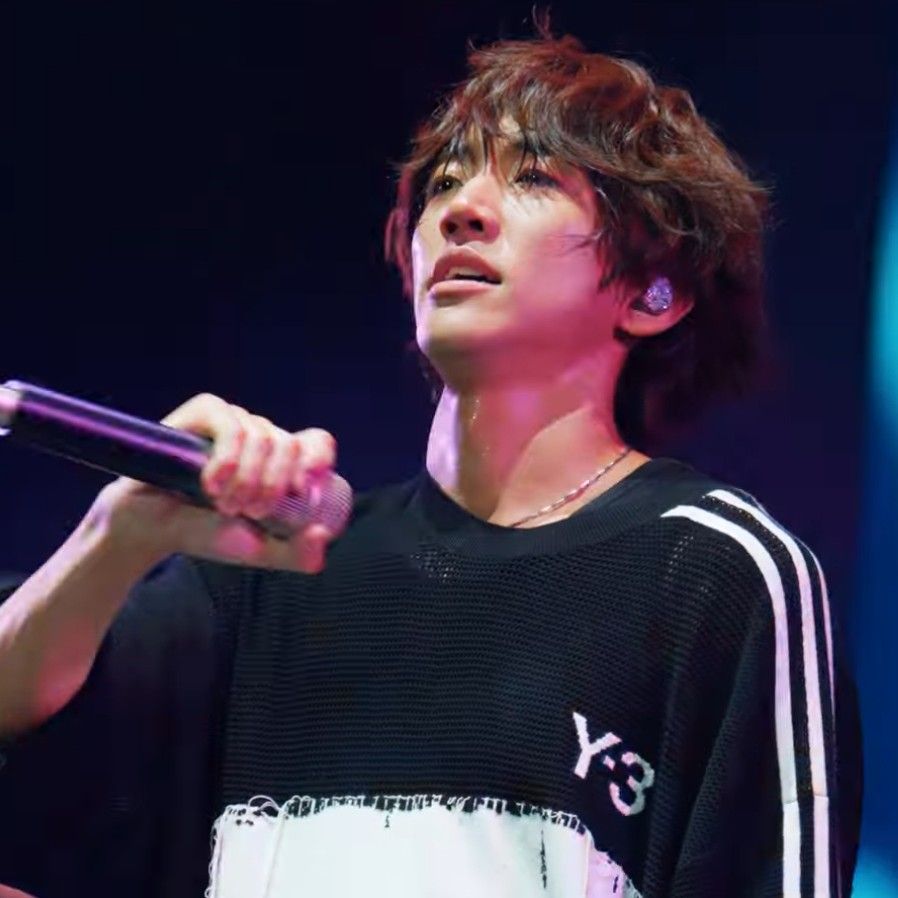 Recent activity shot of Lee Seungyoon