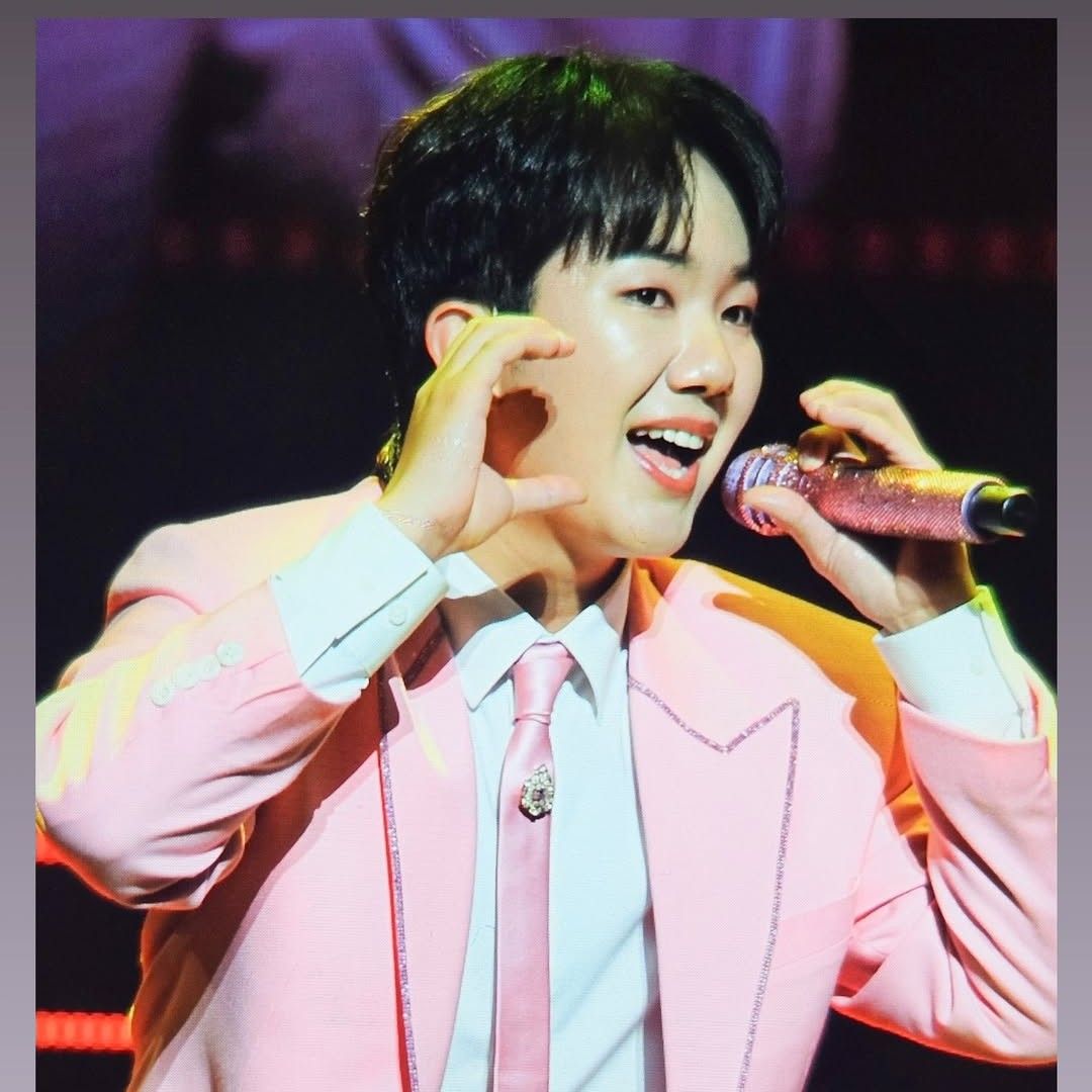 A moment captured by a fan of Nam Seungmin