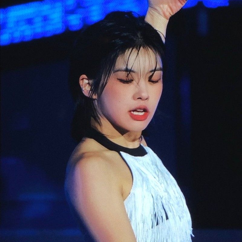 Behind-the-scenes cut of Aiki