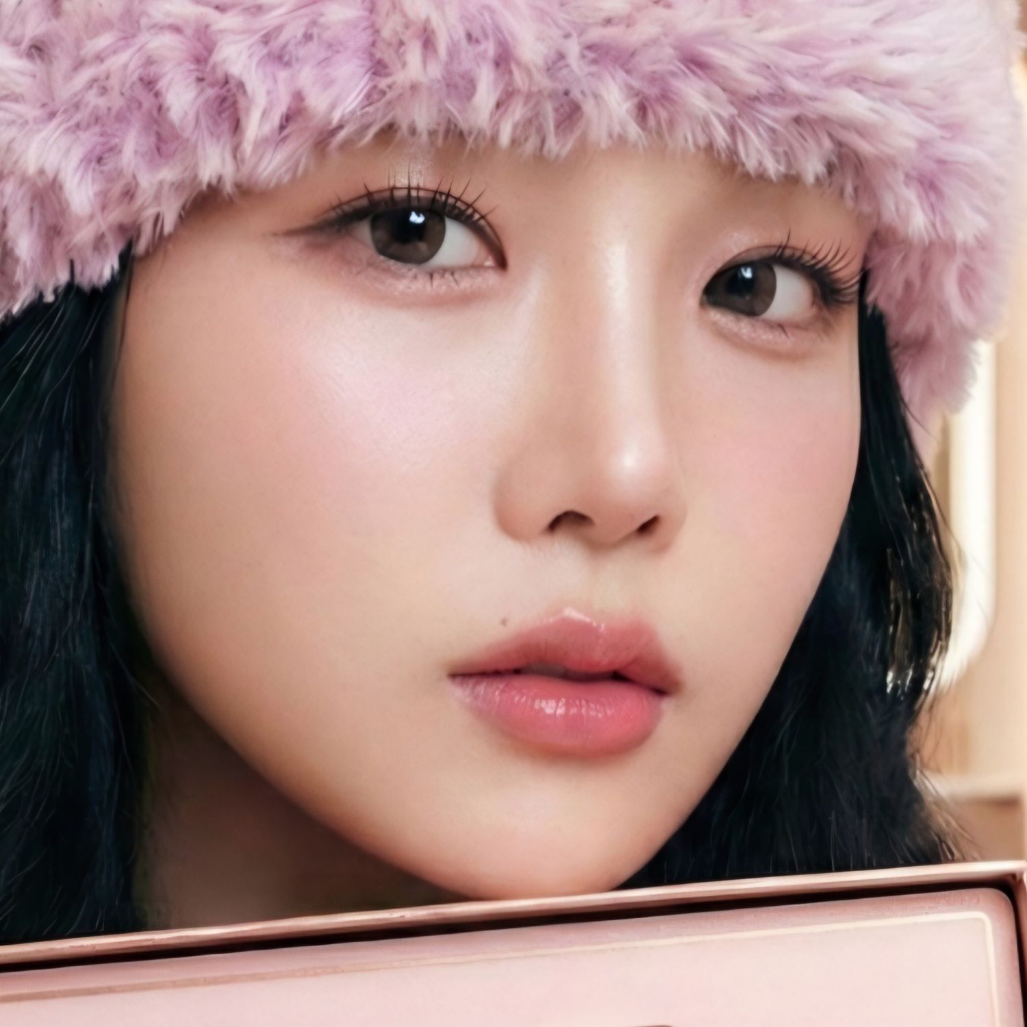 Behind-the-scenes cut of Kim Soyeon (2004)