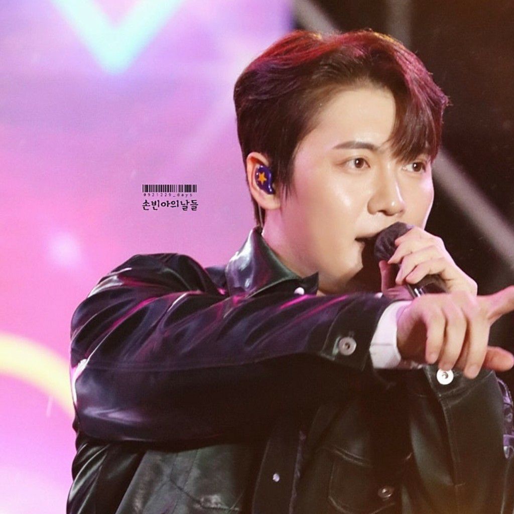 Behind-the-scenes cut of Son Binah