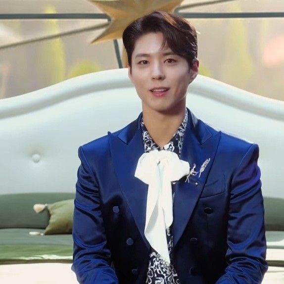 Latest photo of Park Bogum