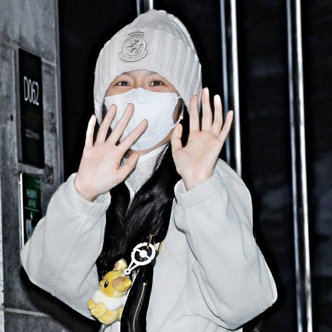 Recent activity shot of Jisoo (1995)