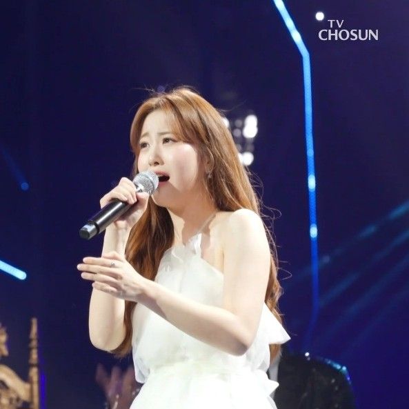 Recent activity shot of Oh Yujin