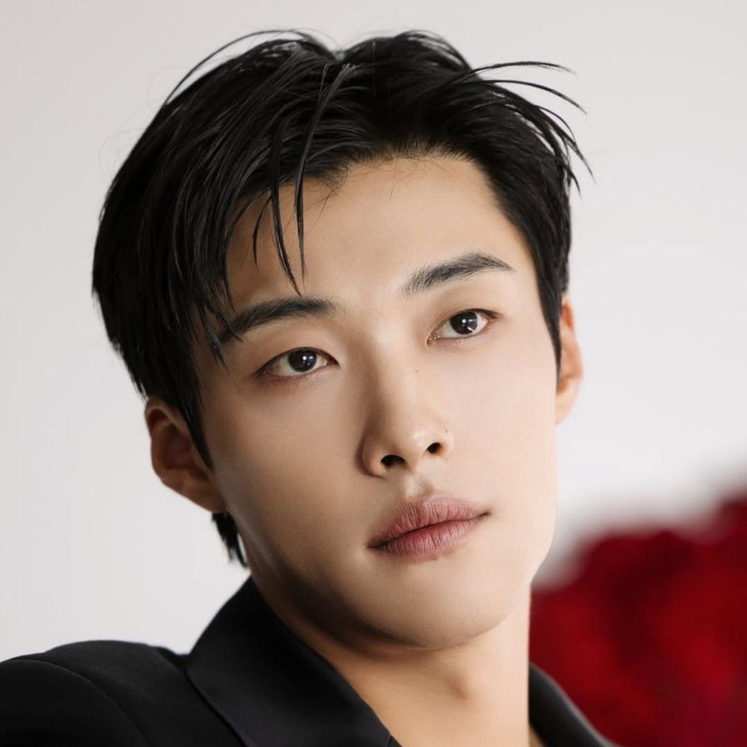 A moment captured by a fan of Woo Dohwan