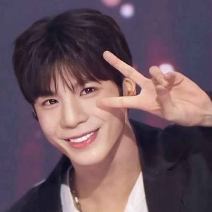 Cuplikan di balik layar dari Jeong Dongwon