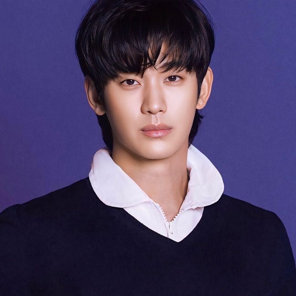 Latest photo of Kim Soohyun