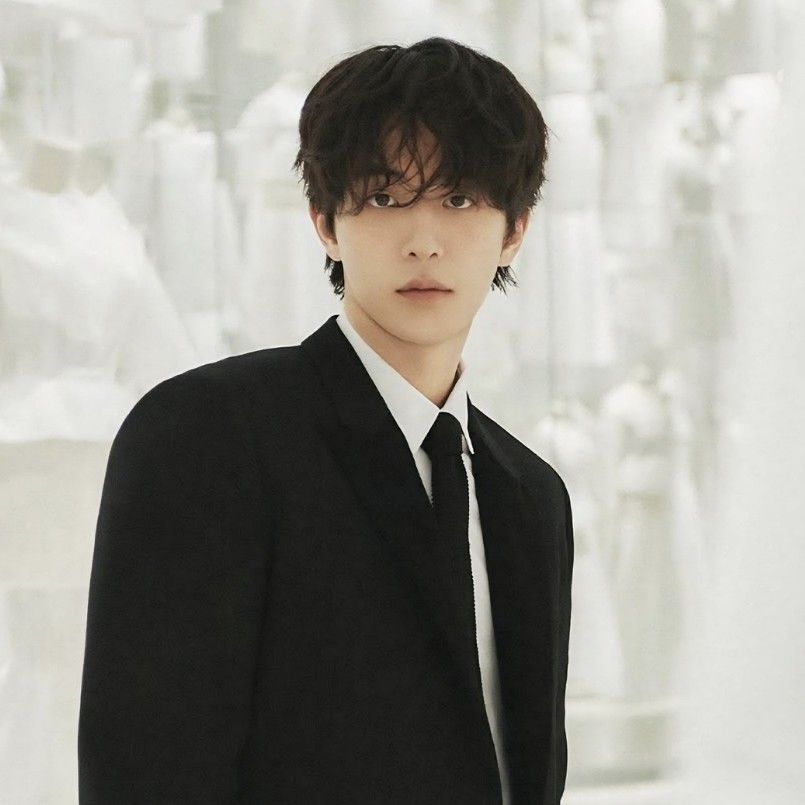 Behind-the-scenes cut of Nam Joohyuk