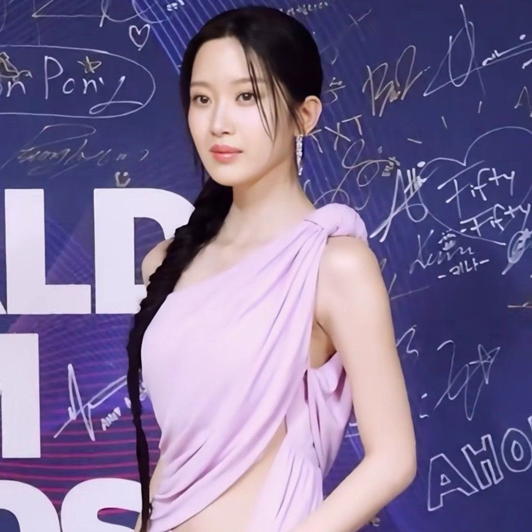 Recent activity shot of Mun Kayoung