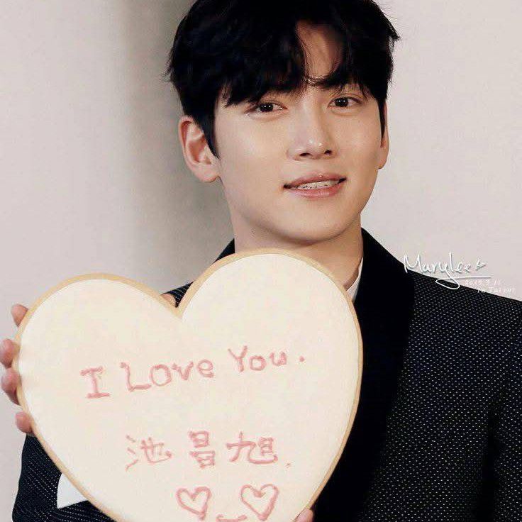 Behind-the-scenes cut of Ji Changwook