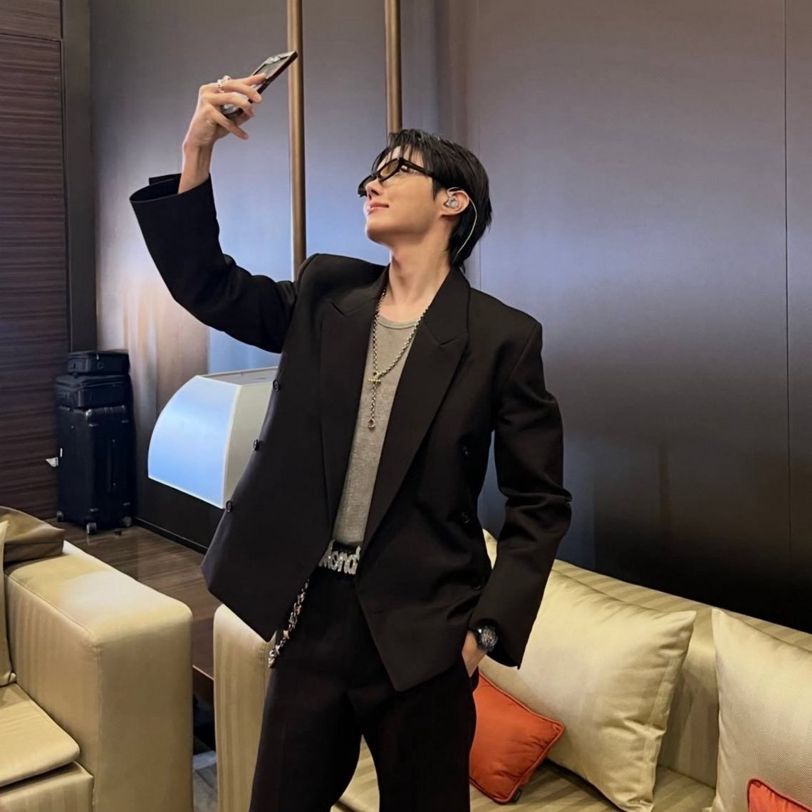 Behind-the-scenes cut of Kim Taehyung (V)