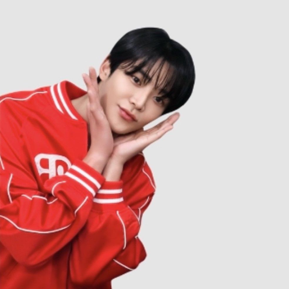 A moment captured by a fan of Rowoon